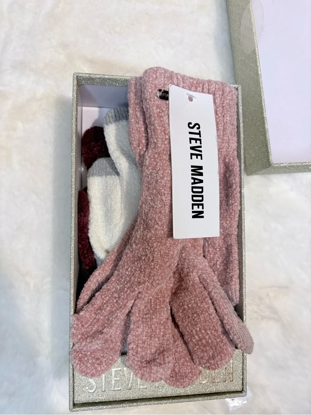 Steve Madden 3pack of Fuzzy Knit touch screen gloves